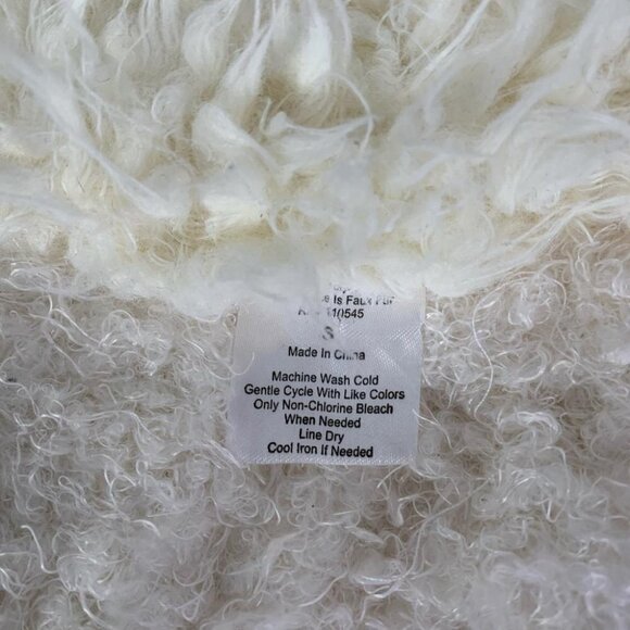 Melrose & Market Sherpa Plush Faux Fur Sleeveless Vest White Small - Picture 8 of 8